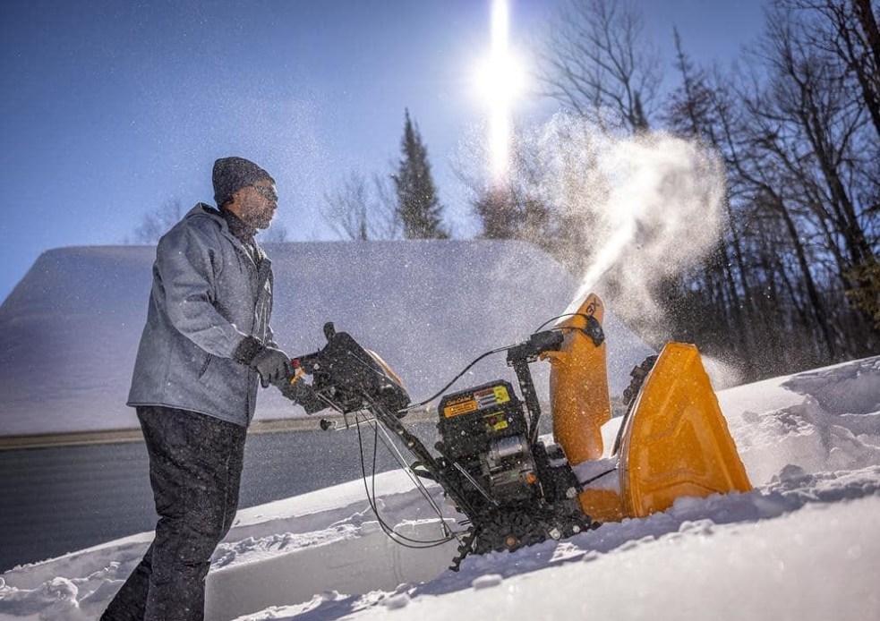 The Best Snow Blower Brands for Winter and Icy Conditions