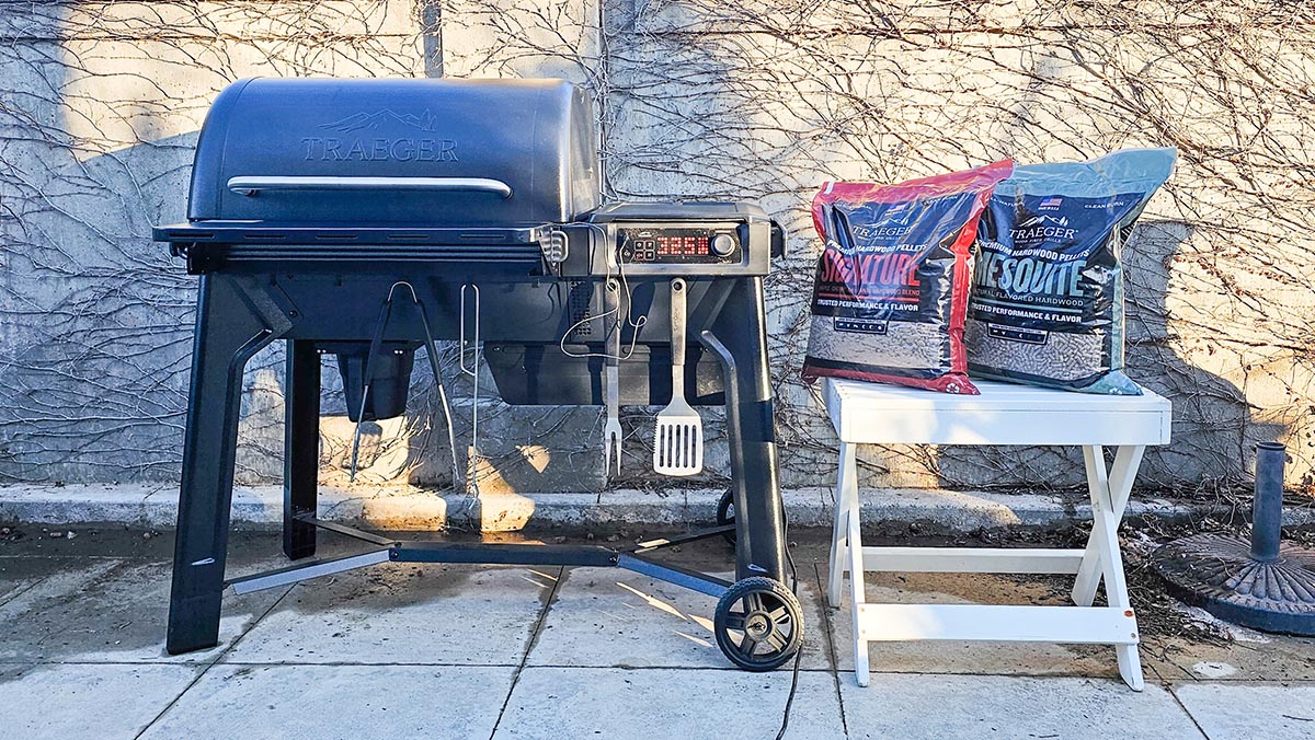 Traeger Review Traeger Woodridge and Traeger pellets