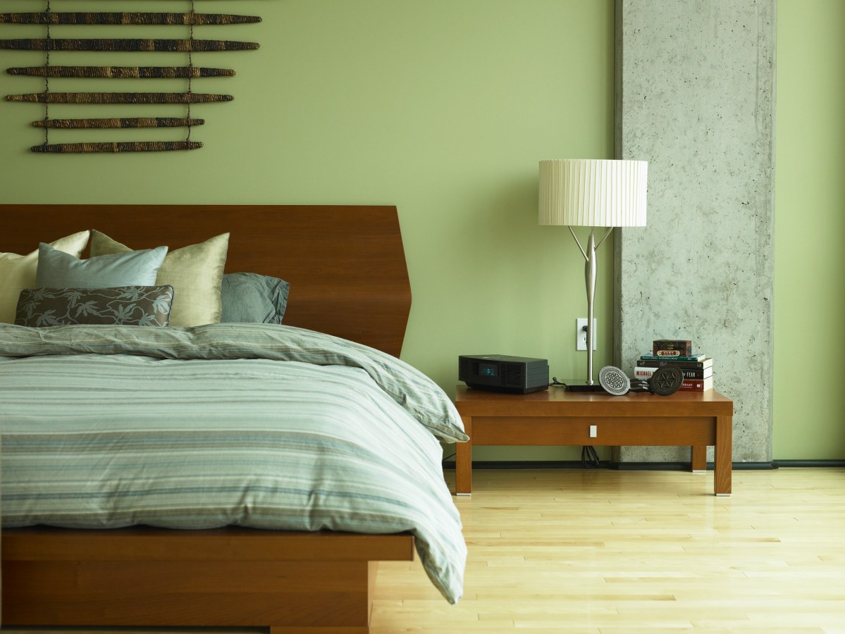 How to “Drench” a Room, One of the Hottest Design Trends This Summer